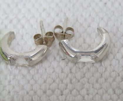 Lovely Vintage Sterling Silver 925 Half Hoop Stud Earrings Oblong Clear Stones D: 14 mm (3.0 g)