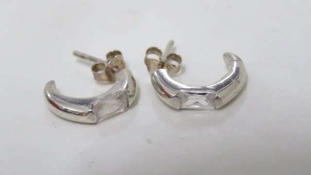 Lovely Vintage Sterling Silver 925 Half Hoop Stud Earrings Oblong Clear Stones D: 14 mm (3.0 g)