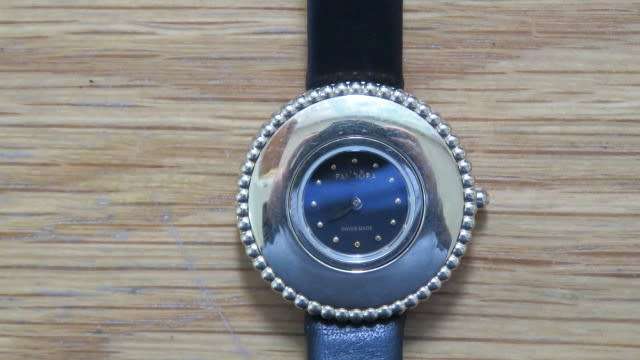 Vintage Pandora Icon 812061BK Black Crown Diamond/Sapphire Crystal Ladies Watch In Working Order