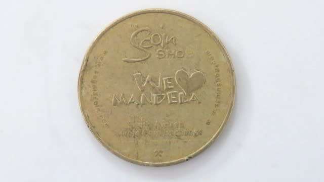 Vintage Scoin Shop 2013 Nelson Mandela `A Long Walk To Freedom` Brass Advertising Token 29.9 mm