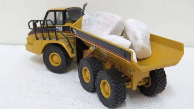 Vintage Norscot 55073 Die Cast Caterpillar 725 Articulated Truck No Box Scale 1:50 L: 200 mm