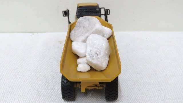 Vintage Norscot 55073 Die Cast Caterpillar 725 Articulated Truck No Box Scale 1:50 L: 200 mm
