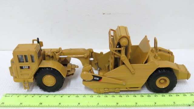 Vintage Norscot Die Cast Caterpillar 623G Elevating Scraper No Box Scale 1:50 L: 260 mm