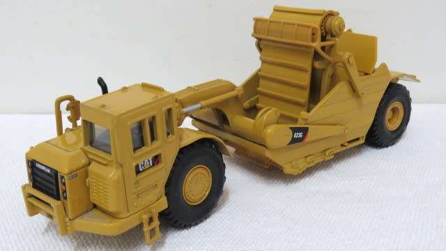 Vintage Norscot Die Cast Caterpillar 623G Elevating Scraper No Box Scale 1:50 L: 260 mm