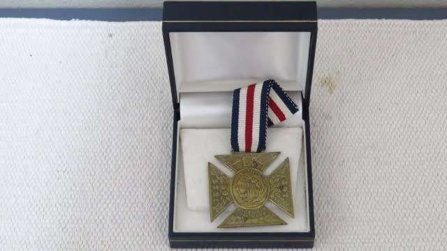 Boxed United Kingdom Queen Victoria Diamond Jubilee Commemorative Medal