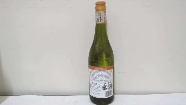 Sealed 750ml Bottle of Award Winning Darling Cellars Reserve Arum Fields 2022 Chenin Blanc