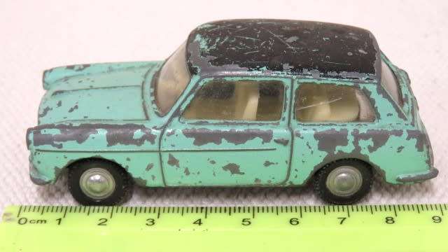 Vintage Spot-On (Models By Triang) Die Cast Austin A 40 No Box Scale 1:42 L: 90 mm SOLD AS IS