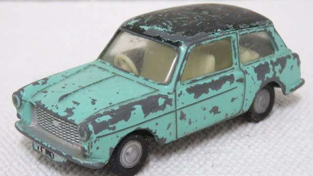 Vintage Spot-On (Models By Triang) Die Cast Austin A 40 No Box Scale 1:42 L: 90 mm SOLD AS IS