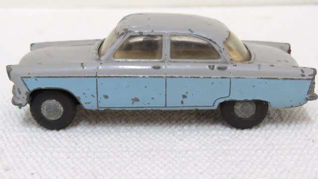 Wonderful Vintage Spot-On Models By Triang Die Cast Ford Zodiac No Box L: 108 mm SOLD AS IS