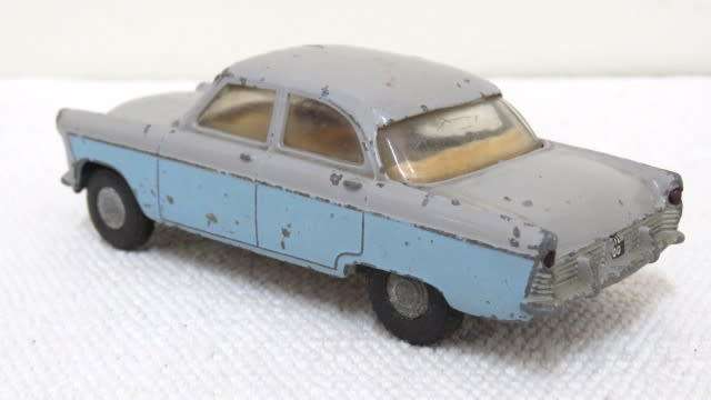 Wonderful Vintage Spot-On Models By Triang Die Cast Ford Zodiac No Box L: 108 mm SOLD AS IS