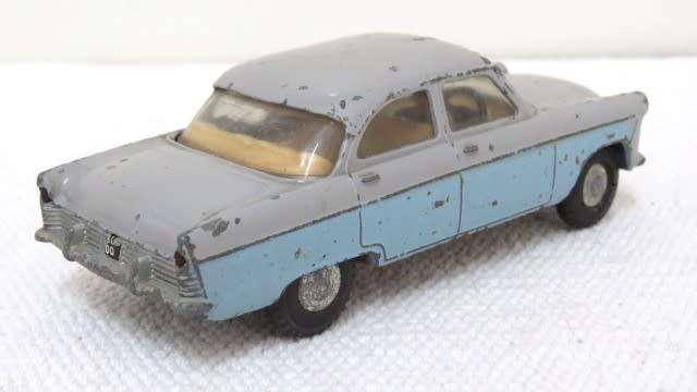 Wonderful Vintage Spot-On Models By Triang Die Cast Ford Zodiac No Box L: 108 mm SOLD AS IS