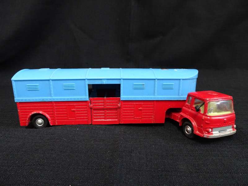 Corgi Major Toys no1130 Chipperfields Circus Horse Transporter Made in Britain