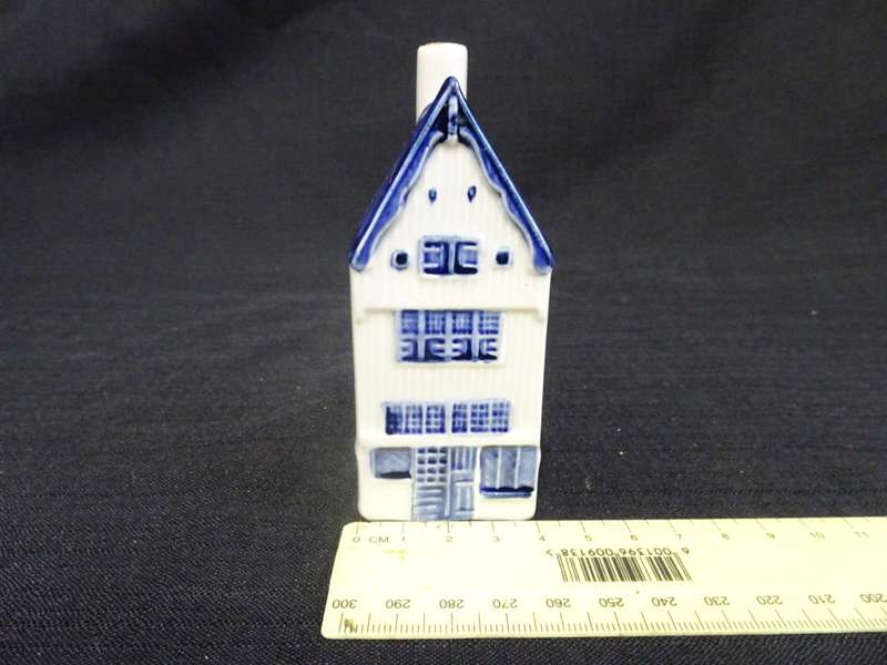 KLM Bols Miniature House no 6 (Cork Broken and No Contents)