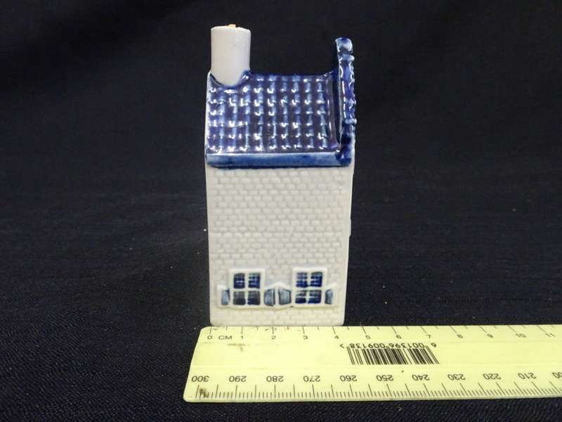 KLM Bols Miniature House no 18 (Cork Broken and No Contents)