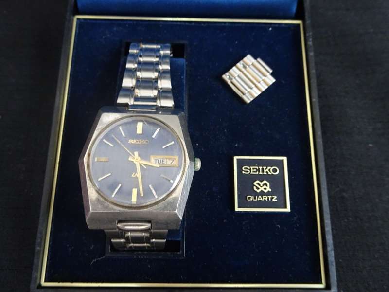 Gorgeous Vintage Seiko Quartz LM 5606 - 6070 Automatic Watch Water Resistant 451570(See Description)