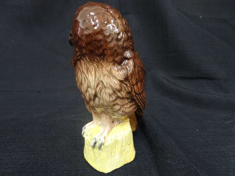 Vintage Royal Doulton Tawny Owl 1984 Whyte & Mackay Scotch Whiskey Glasgow Scotland (Empty)