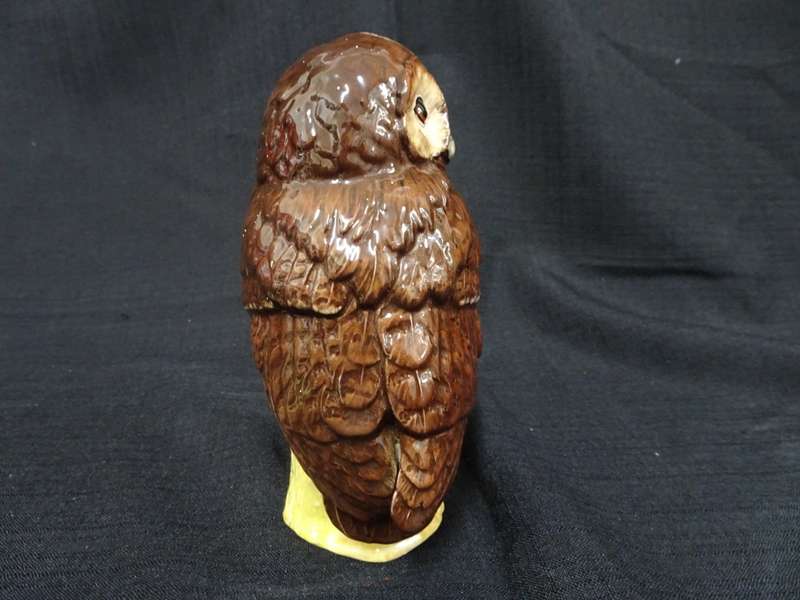 Vintage Royal Doulton Tawny Owl 1984 Whyte & Mackay Scotch Whiskey Glasgow Scotland (Empty)