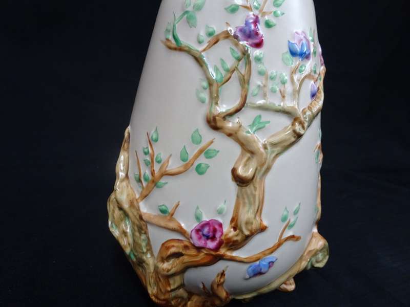 Stunning Vintage 1950`s Clarice Cliff Newport Pottery Indian Tree Pattern Vase Made In England