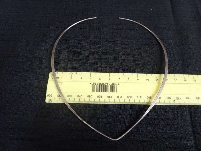 Stunning Israel Sterling Silver 925 Handmade V Shaped Choker Collar Necklace (10 Gram)