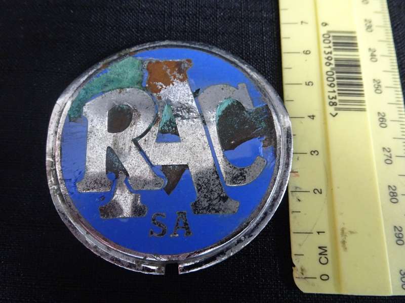 Vintage SA Royal Automobile Club RAC Car Member Car Badge 6x6cm