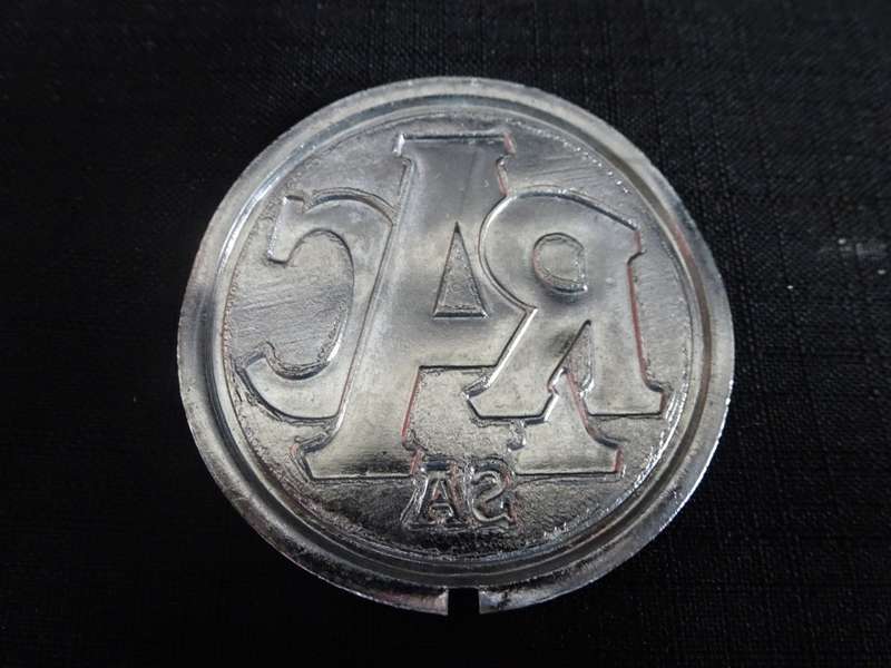 Vintage SA Royal Automobile Club RAC Car Member Car Badge 6x6cm