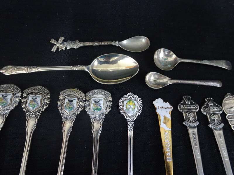 Collection Of Twenty Five Vintage Teaspoons (Relist Item)