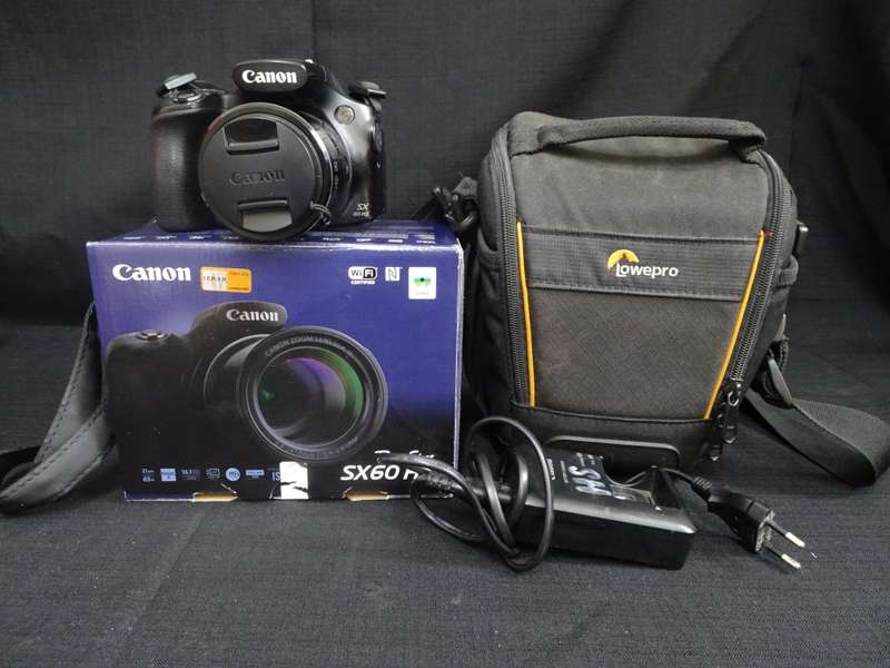 Canon - Powershot Sx60 Hs 16.1-Megapixel Digital Camera - Black (With Bag Free)
