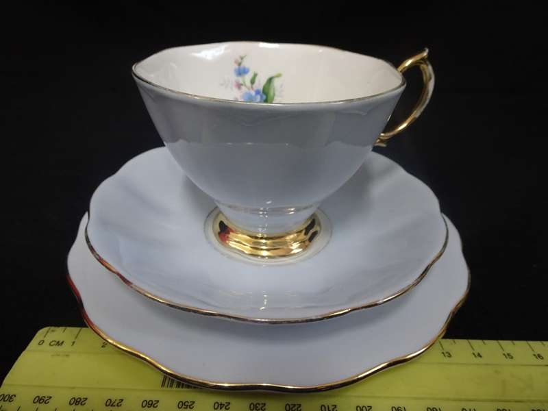 Stunning Vintage Royal Albert Trio Fine Bone China Set Made In England