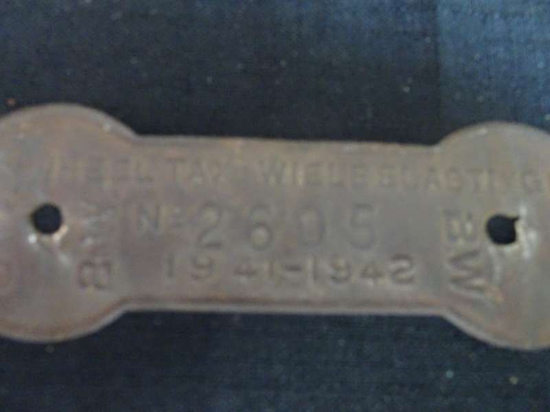 1941 - 1942 South West African 2 Wheel Tax/Wielbelasting Metal Badge 2605