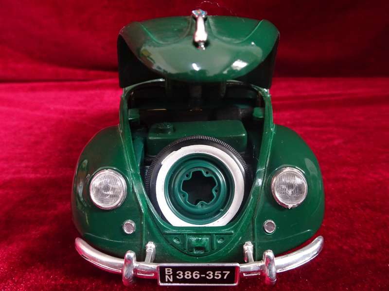 Maisto 1951 Volkswagen Export Sedan 1:18 Scale (No Box)