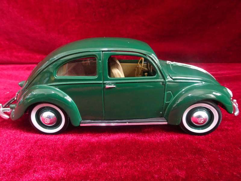Maisto 1951 Volkswagen Export Sedan 1:18 Scale (No Box)