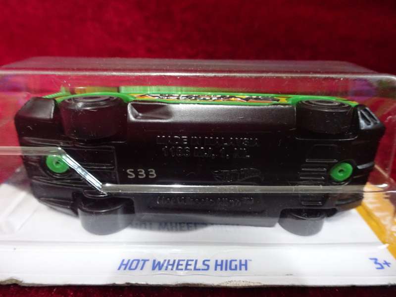 2024 Hot Wheels High Bus #5 Green - Unopened As Shown