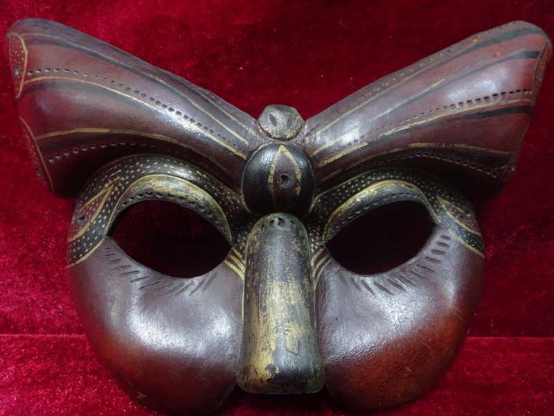 Vintage Spanish E. Moreuo Sevilla Masquerade Leather Mask In Excellent Condition -See My Description