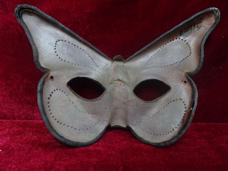 Vintage Spanish E. Moreuo Sevilla Masquerade Leather Mask In Excellent Condition -See My Description