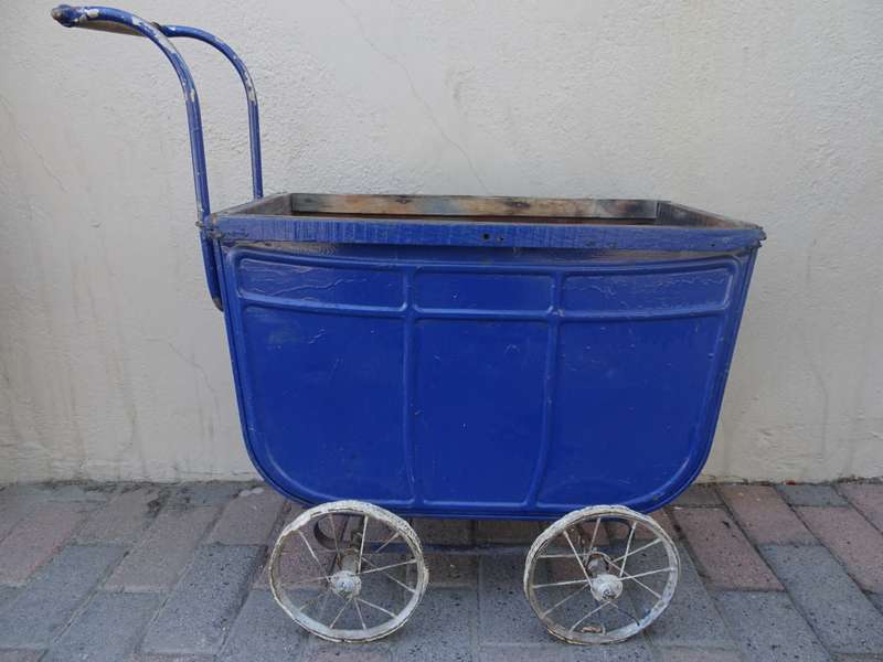 Large Old Antique Victorian Metal Dolls Pram - See My Description