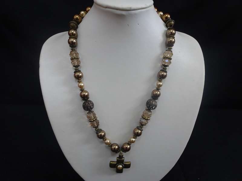 Beautiful Joblot Of Costume Jewellery - In Excellent Condition - See My Description