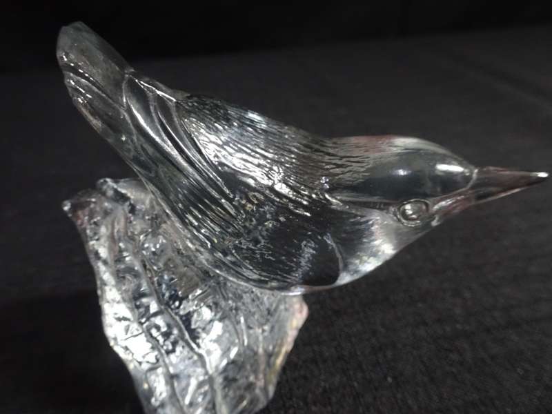 Svenskt Glass Crystal Bird Wren RSPB Limited edition Signed P.Hoff. Paperweight With Certificate