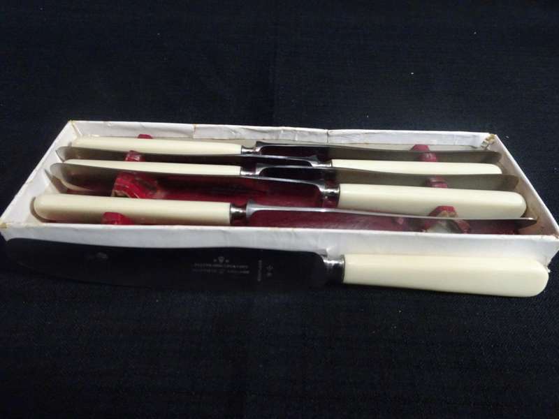 Stunning Antique Set Of Six Joseph Rodgers & Sons Backalite Handle Knives Made In England