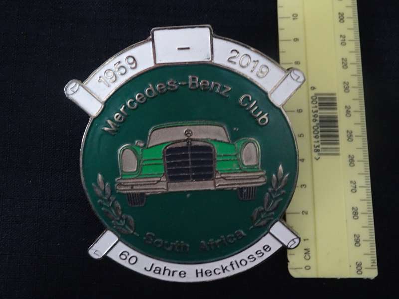 1959 - 2019 Mercedes - Benz Club Of SA 60 Jahre Heckflosse Car Grill Badge - In Excellent Condition