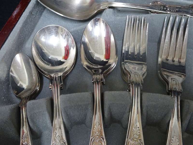 Stunning Viners Kings Royale Guild Silver Canteen Of Cutlery Collection - Sheffield England