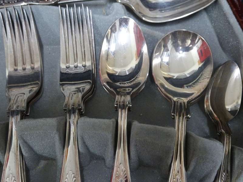 Stunning Viners Kings Royale Guild Silver Canteen Of Cutlery Collection - Sheffield England