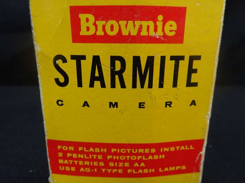 Kodak Vintage 1960`s Starmite Brownie Camera,Dakon Lens Color and B&W Camera, Gray, Display Camera