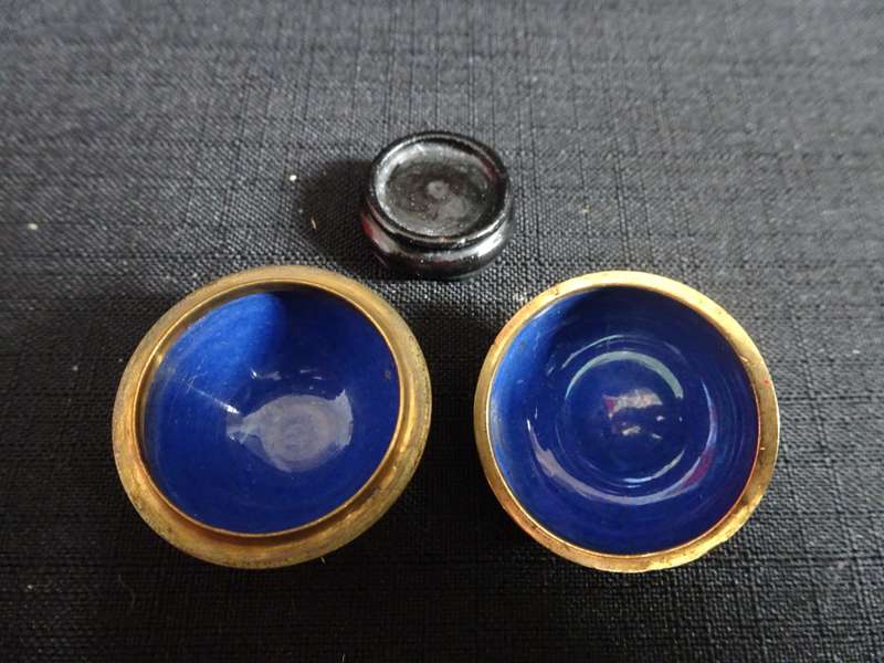 Vintage Cloisonne Apple With Lid Goldstone Stem Chinese Floral Trinket Jewelry Box On Stand -4cmx3cm