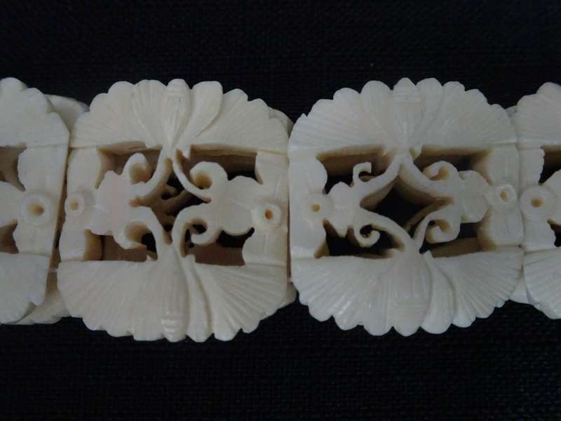 Beautiful Vintage Carved Bone Chinese Fortune Bracelet - In Excellent Condition