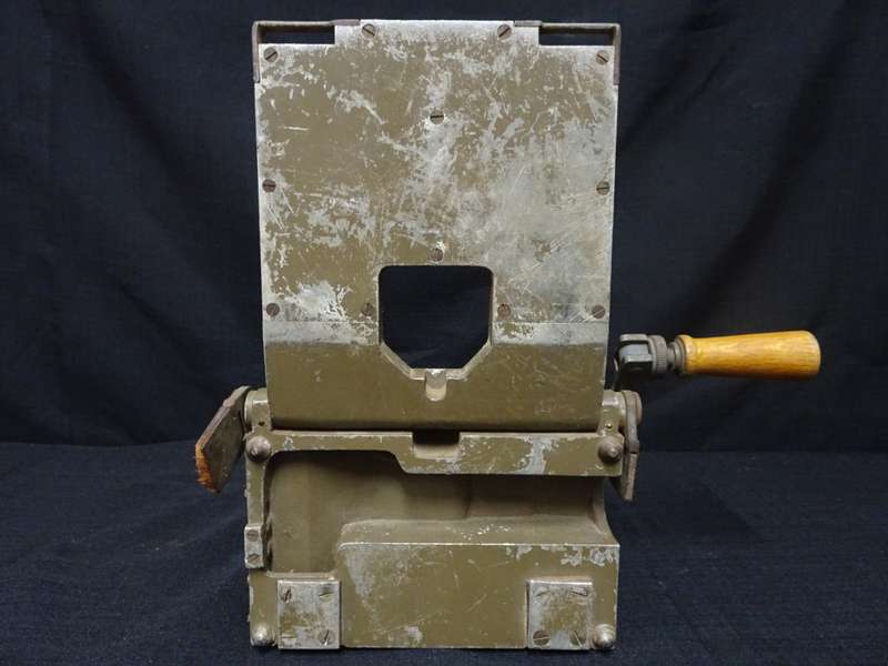 Very Rare Vintage Radio Transmitter WW2 Fuji Electric Manufacturing No. 19 Hand-Held Generator