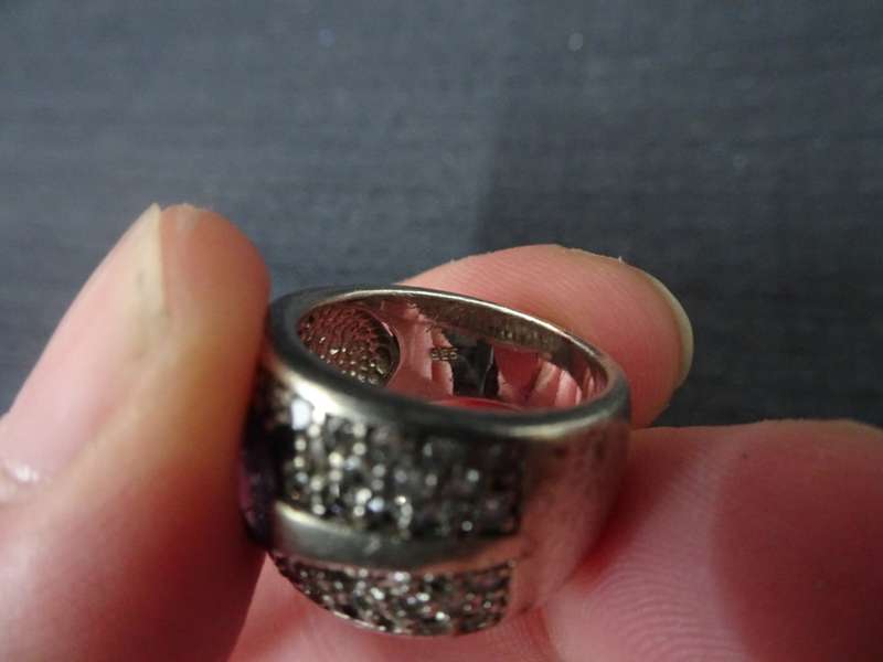 Beautiful Sterling Silver Blue Sapphire Ring - 9.7 Grams - Clearly Marked 925 - One Stone Missing