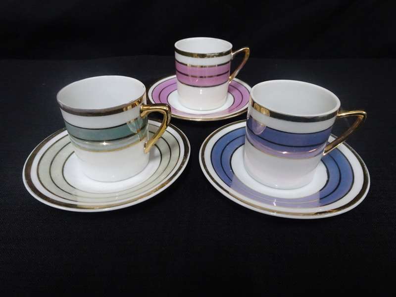 Lovely Vintage Set Of Three Miniature Espresso Cups And Saucers - Made In Norleans Japan