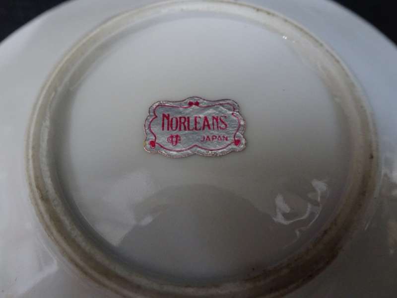 Lovely Vintage Set Of Three Miniature Espresso Cups And Saucers - Made In Norleans Japan