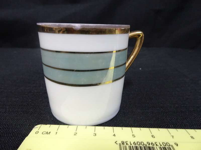 Lovely Vintage Set Of Three Miniature Espresso Cups And Saucers - Made In Norleans Japan