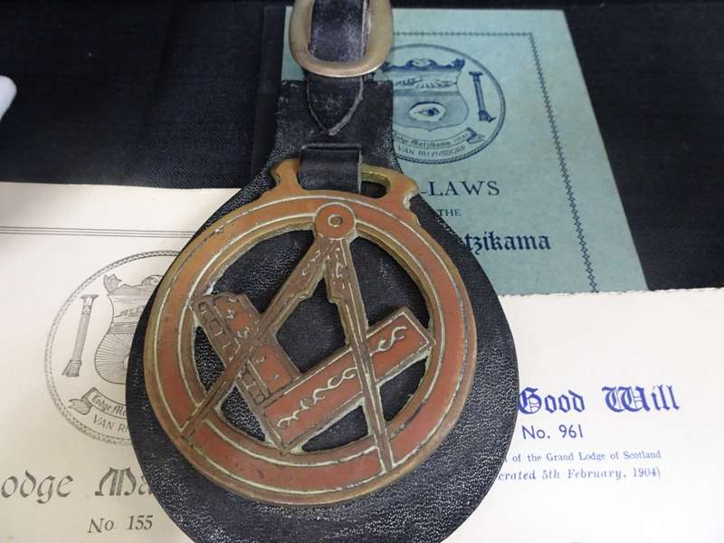 Large Collection Of Masonic Medals, Booklets, Pins And Other Collectables - Please View Images